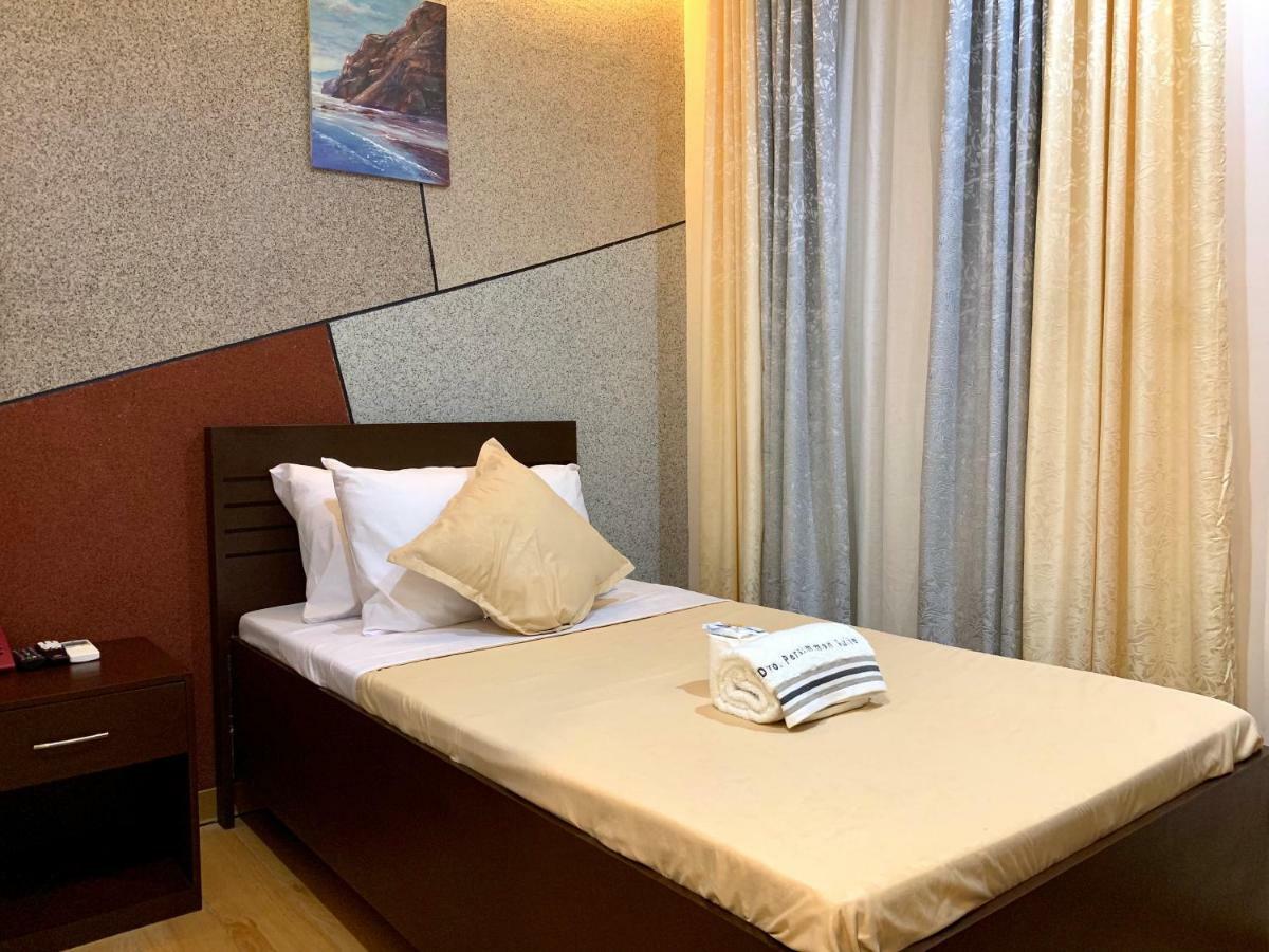 Davao Persimmon Suites Exteriér fotografie