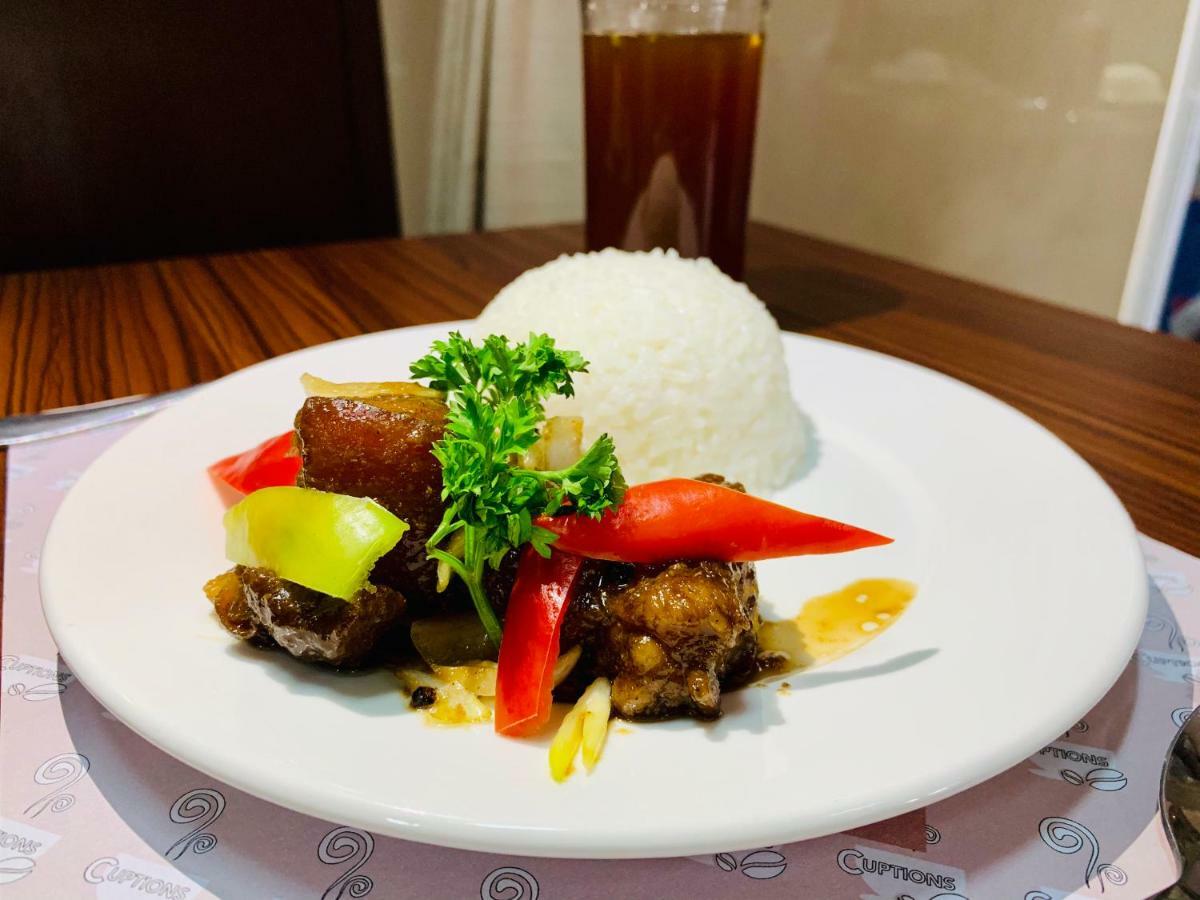 Davao Persimmon Suites Exteriér fotografie