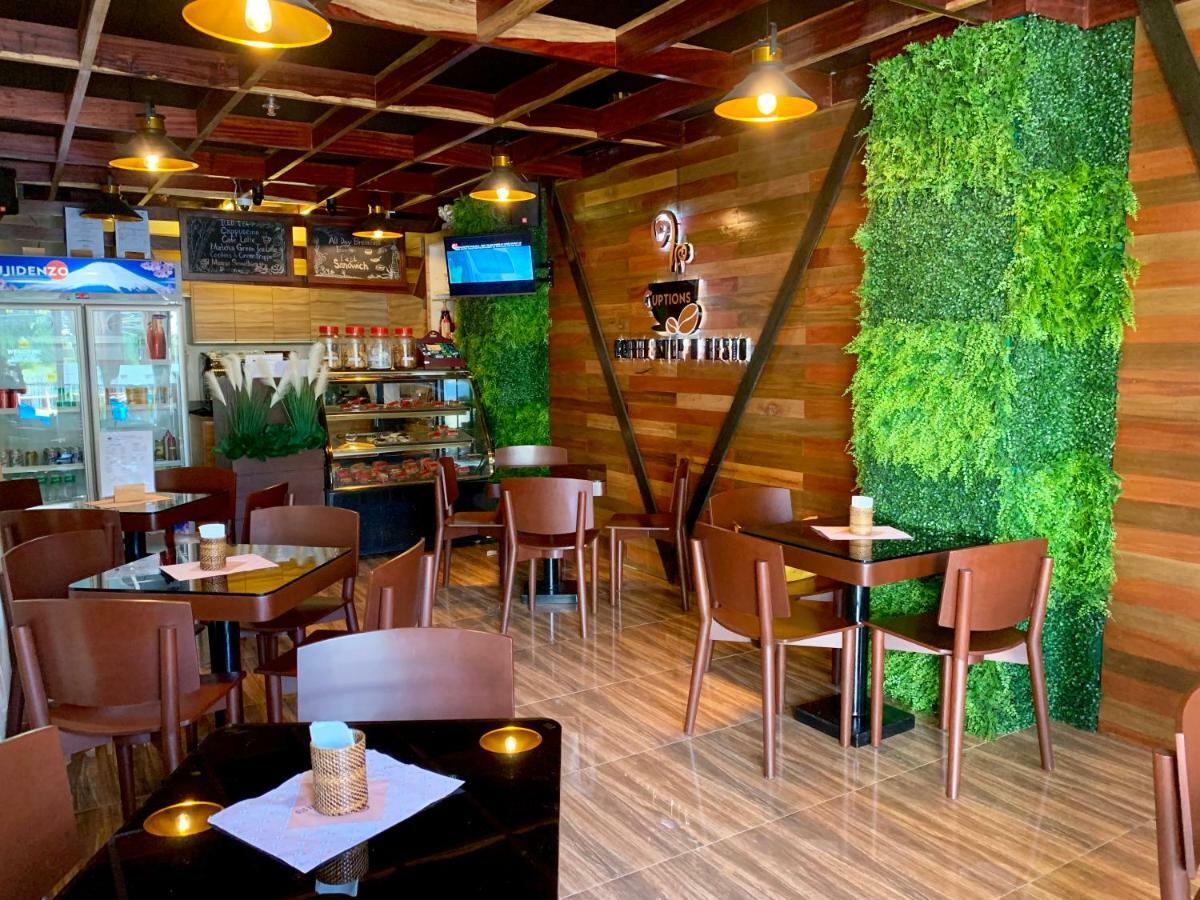 Davao Persimmon Suites Exteriér fotografie